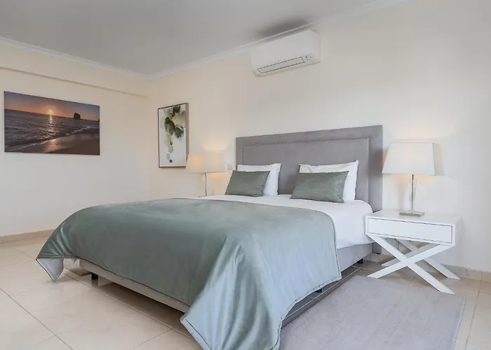 Casa Saudade - Luxury Penthouse With Stunning Views Appartement Estômbar