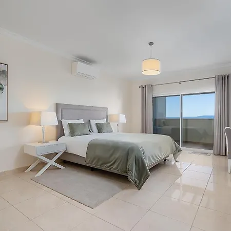 Casa Saudade - Luxury Penthouse With Stunning Views