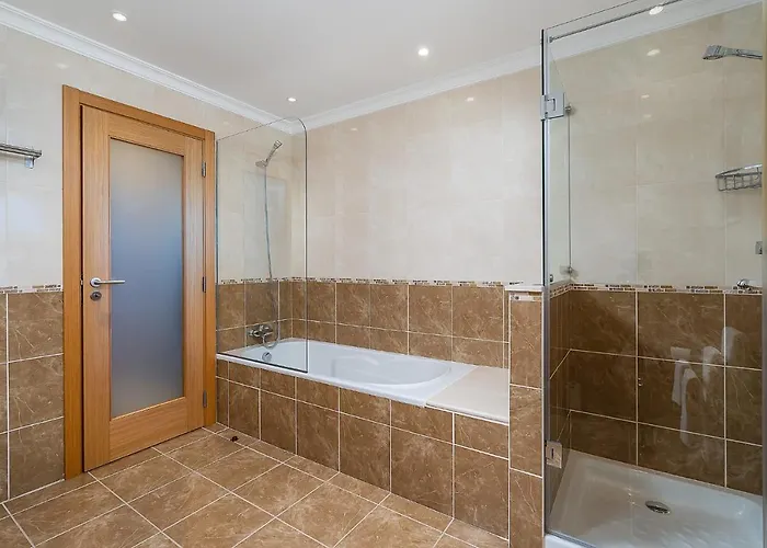 아파트 Casa Saudade - Luxury Penthouse With Stunning Views 에스톰바