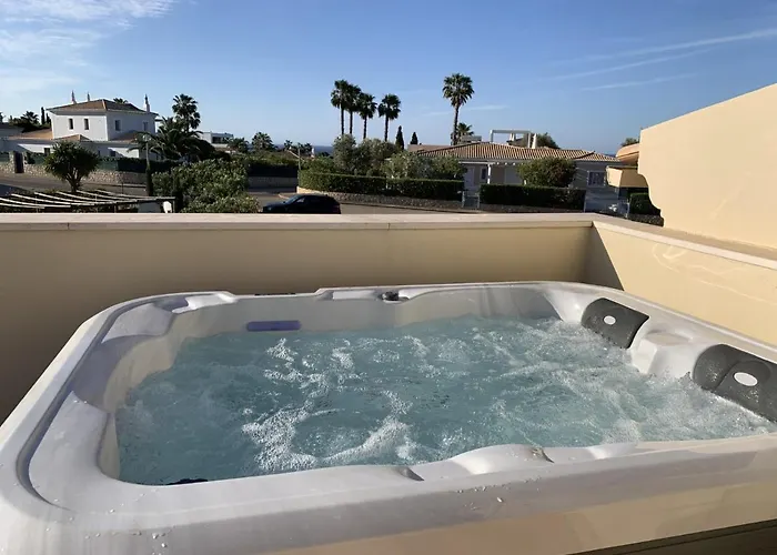 Casa Saudade - Luxury Penthouse With Stunning Views